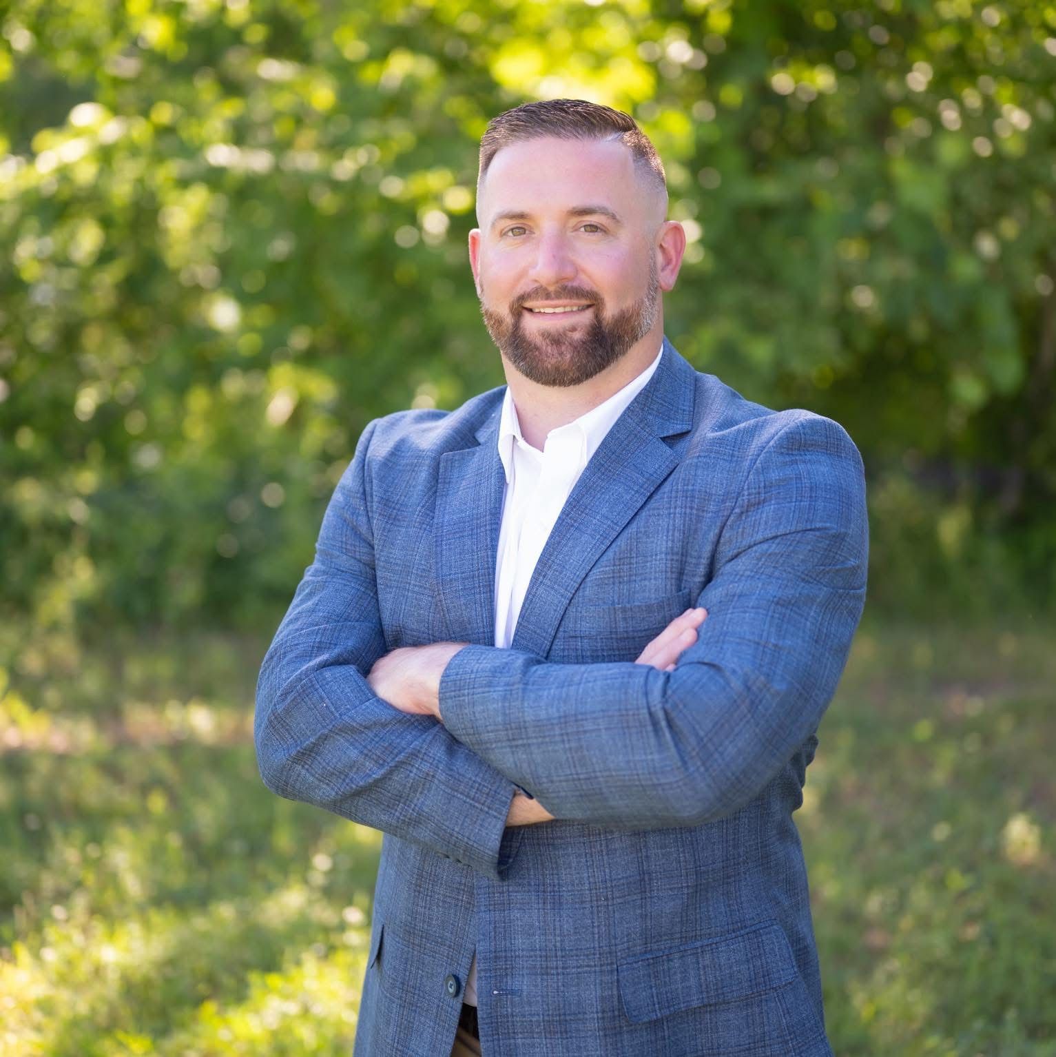 Aaron B. Kromer, Notary and PennDOT Authorized Full Agent.